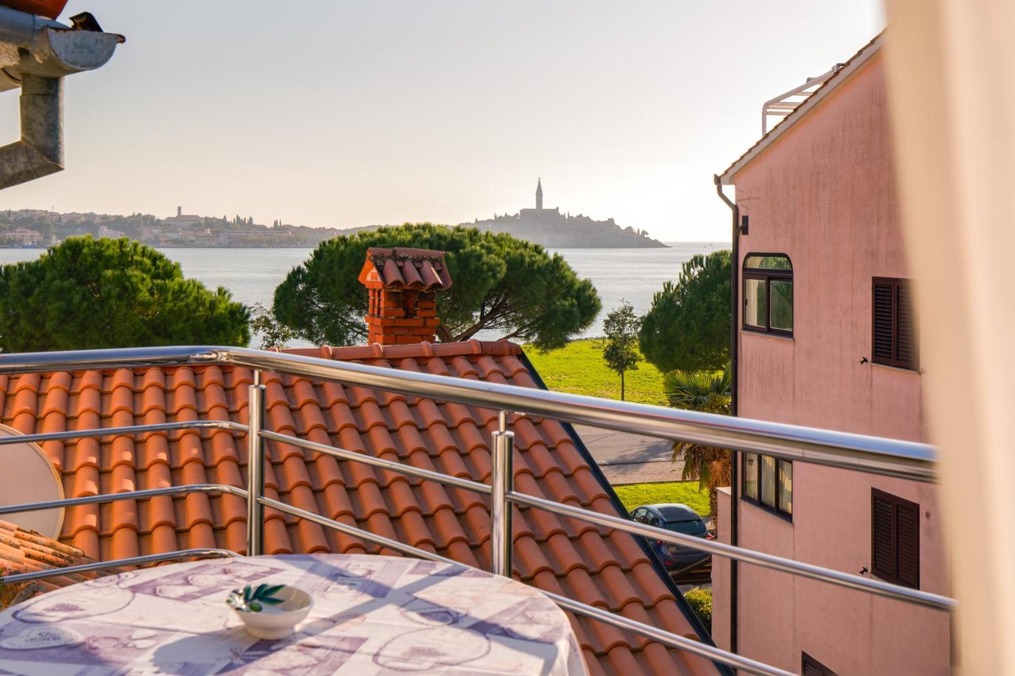 Rivamare - Rovinj Hotell Exteriör bild
