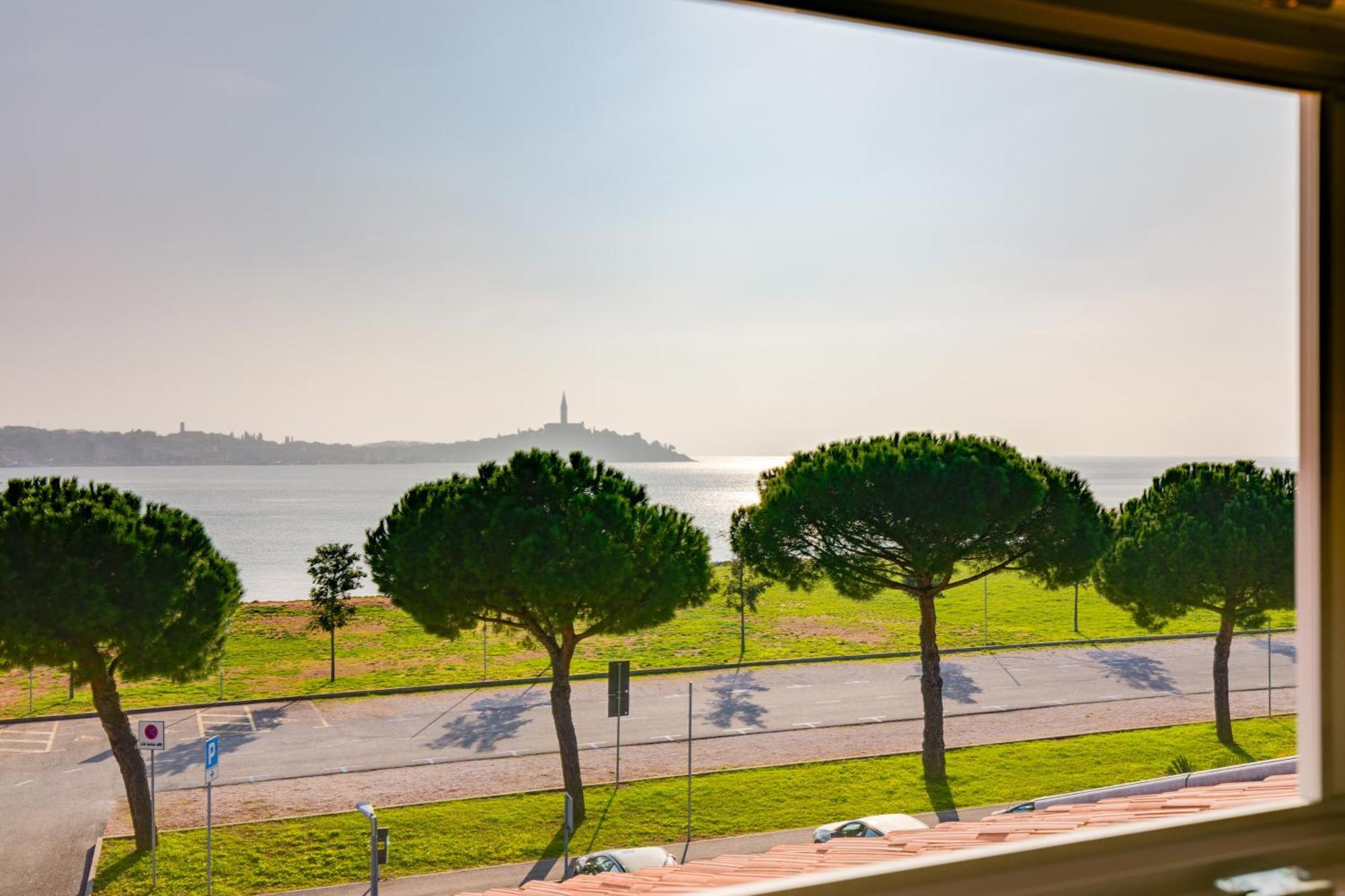 Rivamare - Rovinj Hotell Exteriör bild